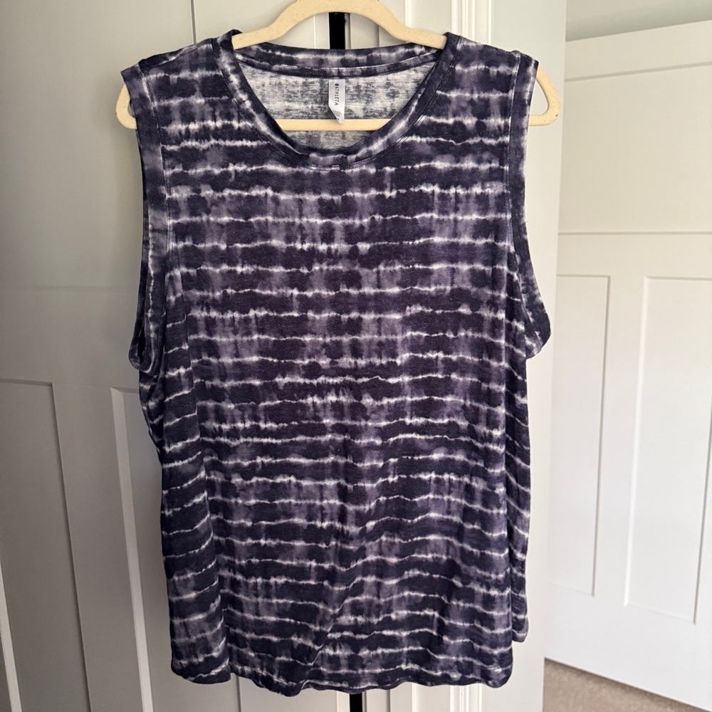 Athleta Blue‎ White Tie Dye Sleeveless Workout Tank Top